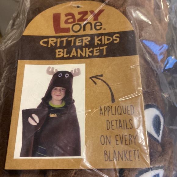 Lazy One Critter Kids Moose Hooded Blanket - Picture 3 of 5